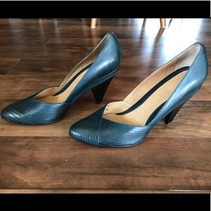 Frye Gloria navy blue pumps 8.5